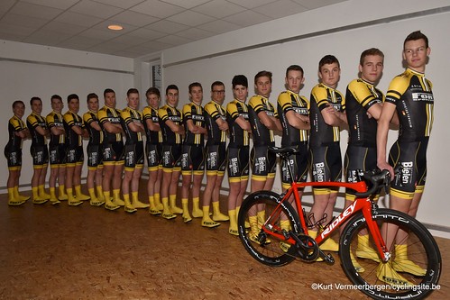 Young Cycling Team (58)