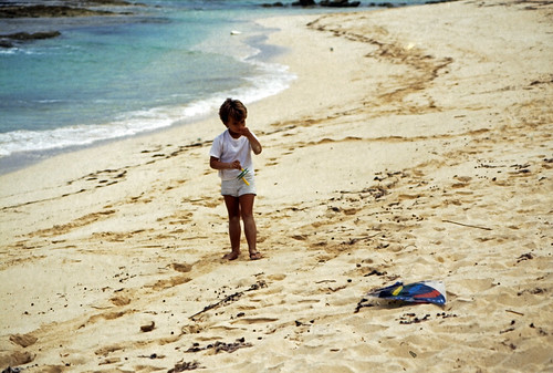 Bahamas 1988 (652) New Providence: Love Beach • <a style="font-size:0.8em;" href="http://www.flickr.com/photos/69570948@N04/25552982970/" target="_blank">Auf Flickr ansehen</a>