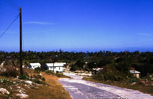 Bahamas 1989 (543) Little Exuma: Williams Town • <a style="font-size:0.8em;" href="http://www.flickr.com/photos/69570948@N04/24963432050/" target="_blank">Auf Flickr ansehen</a>