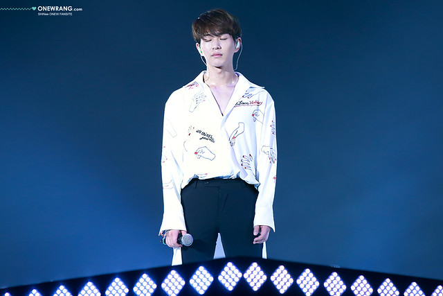  160410 Onew @ 'SHINee WORLD 2016 DxDxD in Hiroshima' 25910500344_374d4c1f05_z