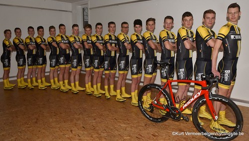 Young Cycling Team (57)