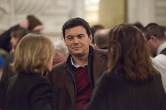 Thomas Piketty assistant à la soirée de remise des Prix des Assises 2016 • <a style="font-size:0.8em;" href="http://www.flickr.com/photos/139959907@N02/25066847293/" target="_blank">View on Flickr</a>