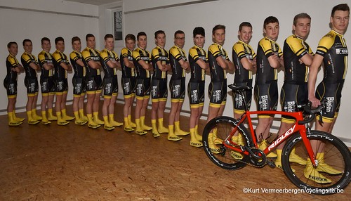 Young Cycling Team (55)