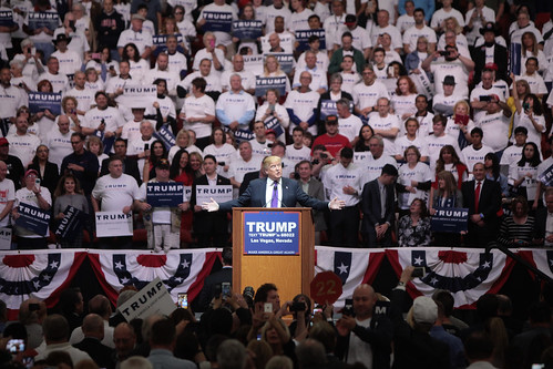 Donald Trump with supporters by Gage Skidmore, on Flickr