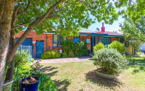 44 Banfield Street, Downer ACT