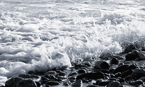 Quand la mer fait l'amour à la plage • <a style="font-size:0.8em;" href="http://www.flickr.com/photos/125430208@N07/23890348554/" target="_blank">View on Flickr</a>
