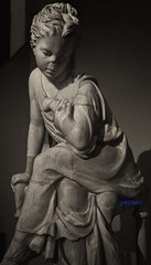 Statua di fanciulla seduta - Centrale Montemartini - Roma