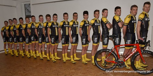 Young Cycling Team (54)