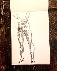 Sunday 6th March, independent life drawing session in Theatre Utopia @matthewsyard  Information and dates http://descart.es/lifedrawing  #art #artgallery #descartes #gallery #form #artist #artwork #chalk #culture #charcoal #coffee #coworking #paint #penci