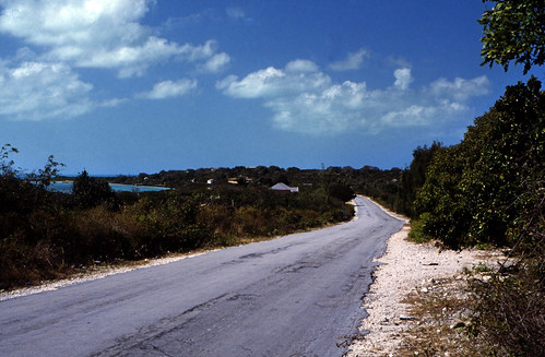 Bahamas 1989 (749) Long Island • <a style="font-size:0.8em;" href="http://www.flickr.com/photos/69570948@N04/26235918035/" target="_blank">Auf Flickr ansehen</a>