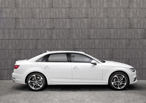 Audi A4 L