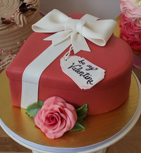 Valentine's Gift Box Cake