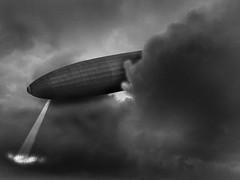 Anglų lietuvių žodynas. Žodis airships reiškia dirižabliai lietuviškai.