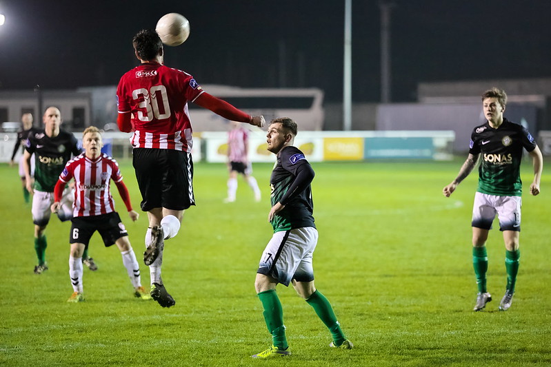 Bray Wanderers v Derry City<br/>© <a href="https://flickr.com/people/95412871@N00" target="_blank" rel="nofollow">95412871@N00</a> (<a href="https://flickr.com/photo.gne?id=25798713165" target="_blank" rel="nofollow">Flickr</a>)