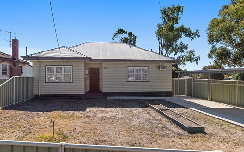 9 Hollow Street, Golden Square Vic 3555
