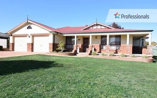 27 Willow Drive, Kelso NSW 2795