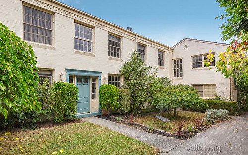 2/34 Fermanagh Road, Camberwell VIC 3124