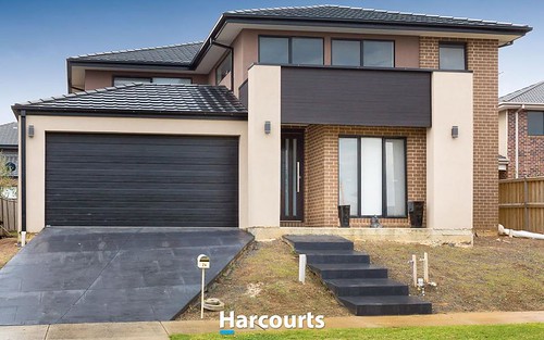 24 Flagstaff Cr, Clyde North VIC 3978