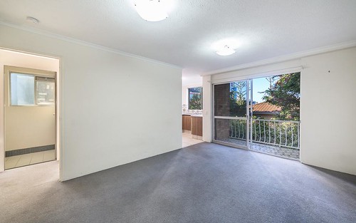 4/25 White Street, Southport QLD