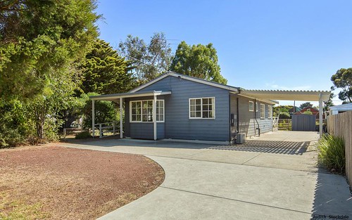 2 Darryl Court, Cowes VIC
