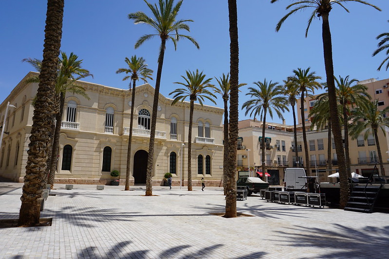 Almeria Town Hall, Spain<br/>© <a href="https://flickr.com/people/24879135@N04" target="_blank" rel="nofollow">24879135@N04</a> (<a href="https://flickr.com/photo.gne?id=42831825101" target="_blank" rel="nofollow">Flickr</a>)