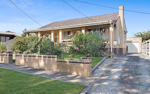 24 Kingswood Cr, Noble Park North VIC 3174