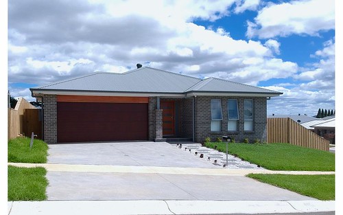 32 Darraby Drive, Moss Vale NSW 2577