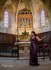 Tania de Jong performing at the Old Church, Bonniuex, France
