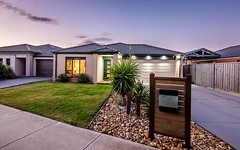 36 Pyrenees Road, Clyde VIC