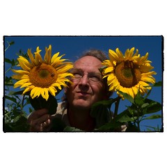 Sunday Self-portrait Series 5 No. 31 - Sunflowers for my sunny disposition. #photography #photooftheday #photoadaychallenge #selfportrait #thatsme #project365 #canon7d  #yyc #calgary #sunflower #nature