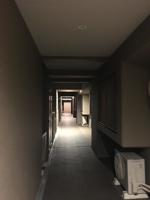 廊下の間引き点灯について0時以降の深夜帯...
