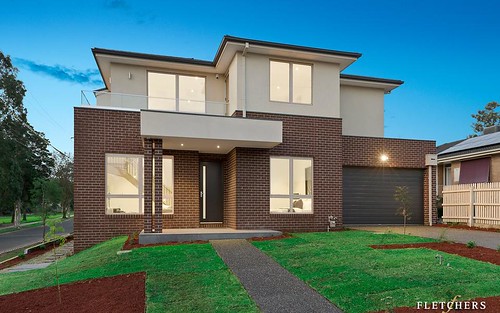 15 Fromhold Drive, Doncaster Vic