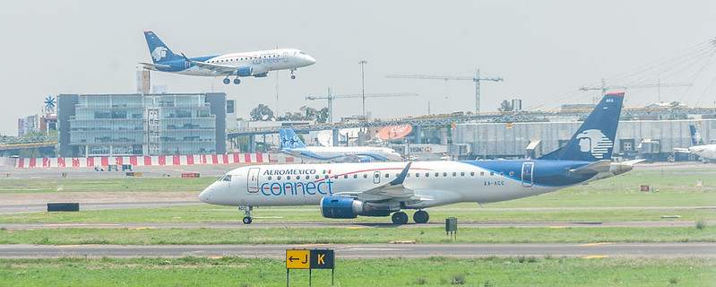 Aeromexico E190 (MEX)<br/>© <a href="https://flickr.com/people/111245738@N08" target="_blank" rel="nofollow">111245738@N08</a> (<a href="https://flickr.com/photo.gne?id=28143252947" target="_blank" rel="nofollow">Flickr</a>)