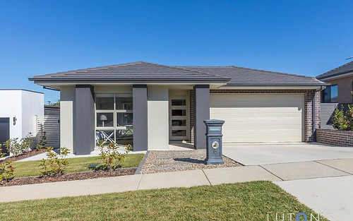 6 Nordeck St, Casey ACT 2913