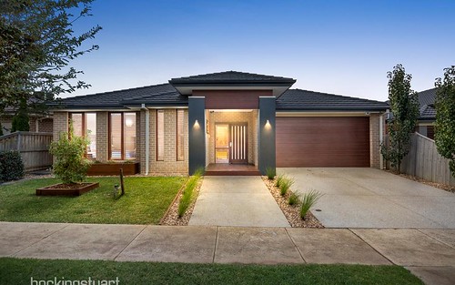 10 Rivulet Drive, Point Cook VIC