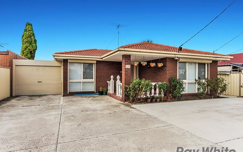 122 Kings Rd, St Albans VIC 3021