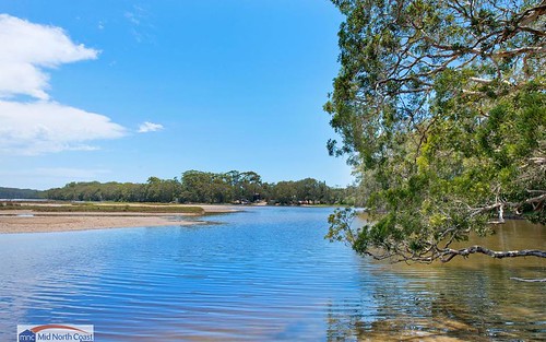 20 Tallong Drive, Lake Cathie NSW 2445