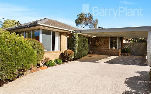 2 Harlaw Ct, Wheelers Hill VIC 3150