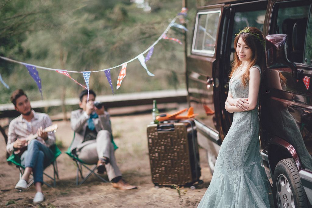 台南婚紗｜超特別的露營車婚紗照！創造輕鬆的野餐氛圍！Alice Bride