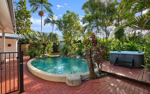 8 Fulton Cl, Whitfield QLD 4870