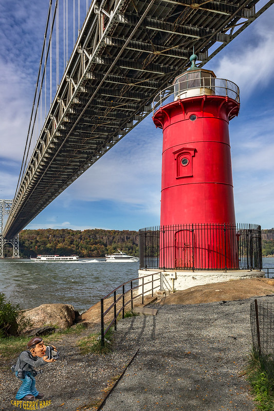 Little Red Lighthouse<br/>© <a href="https://flickr.com/people/76780232@N08" target="_blank" rel="nofollow">76780232@N08</a> (<a href="https://flickr.com/photo.gne?id=43636231774" target="_blank" rel="nofollow">Flickr</a>)