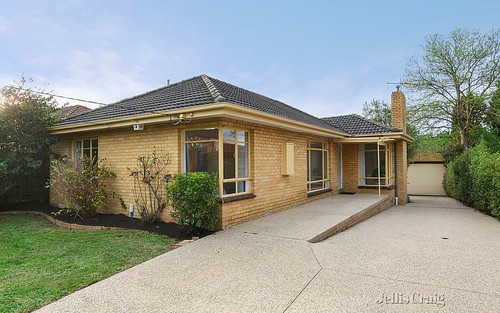 11 Normanby Rd, Bentleigh East VIC 3165