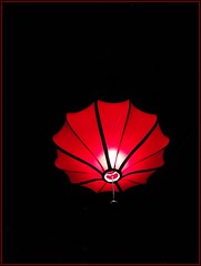 Anglų lietuvių žodynas. Žodis lanterns reiškia žibintai lietuviškai.