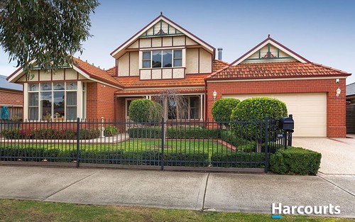 194 Linsell Boulevard, Cranbourne East VIC