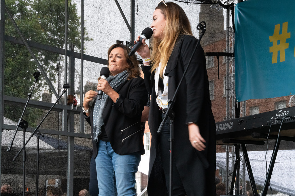 Róisín O On Stage  With Mary Black Her Mother At The Stand For The Truth Event [#stand4truth]-143404