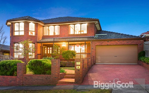 5 Grantchester Rd, Wheelers Hill VIC 3150