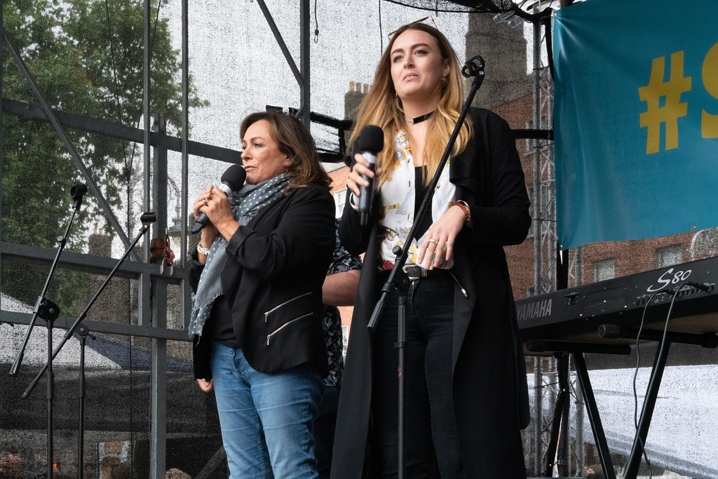 Róisín O On Stage  With Mary Black Her Mother At The Stand For The Truth Event [#stand4truth]-143405