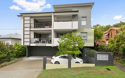 4 Sovereign Circuit, Glenfield NSW 2167