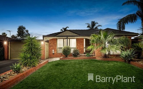 15 Wenden Rd, Mill Park VIC 3082