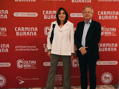 Genodigden ontvangst Carmina Burnana